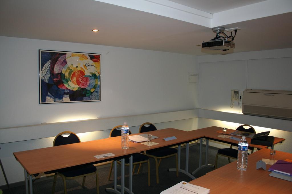 Kyriad Hotel Dijon Gare מראה חיצוני תמונה